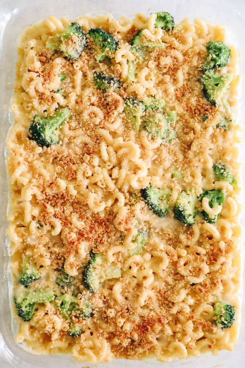 overhead image of mac and cheese.