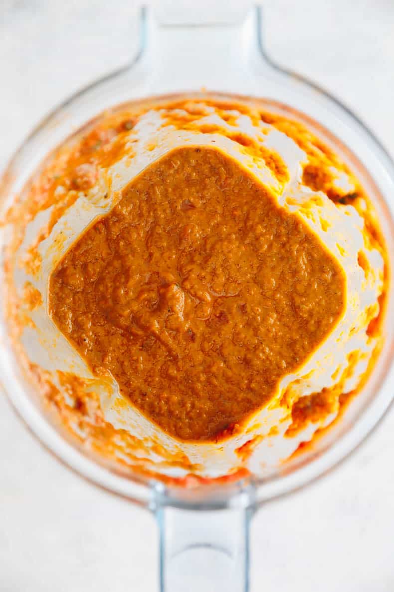 Blended hidden veggie pasta sauce in a blender.